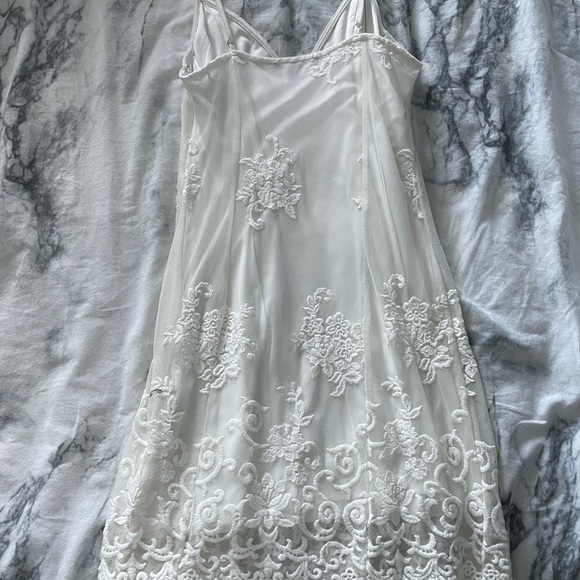 Forever 21 white lace dress - Picture 3 of 3